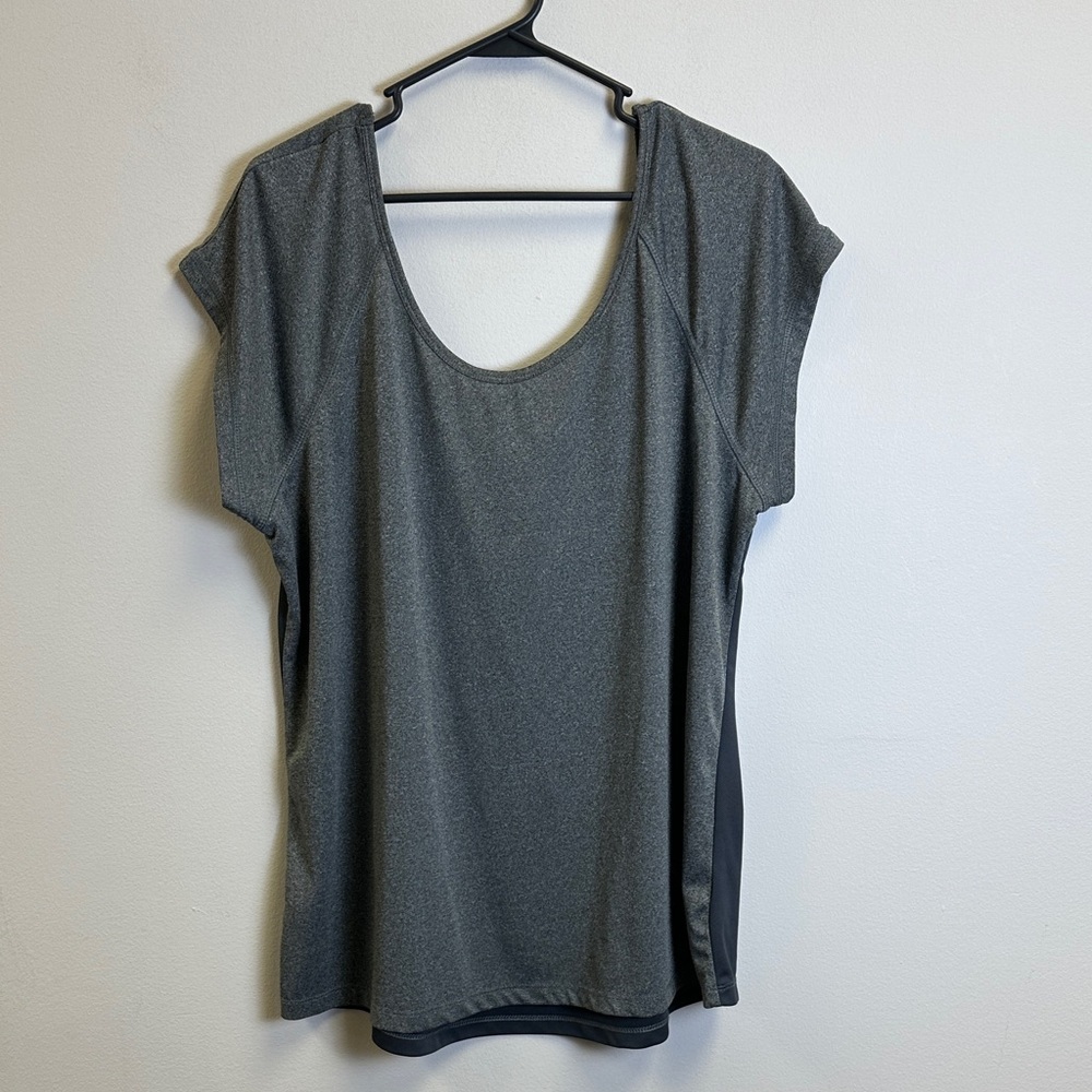 Elegant Charcoal Gray Women's Short Sleeve Top
